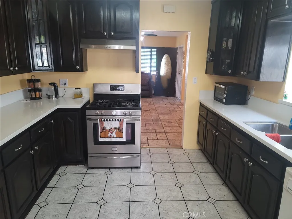 7214 Luxor Street, Downey, California 90241 home-pic-18